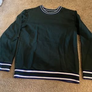 Green crewneck